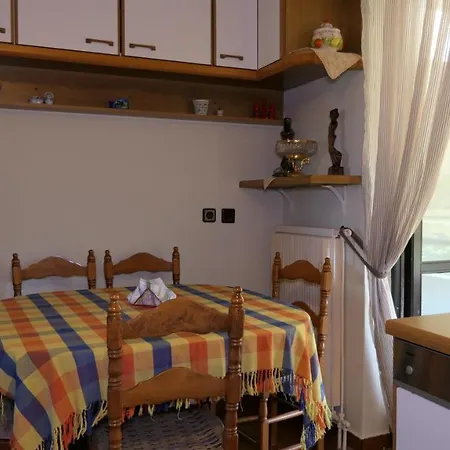 Ioanna's Elegant Residence, Agia Paraskevi Apartment *