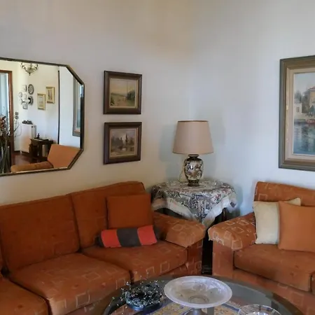 Ioanna's Elegant Residence, Agia Paraskevi *